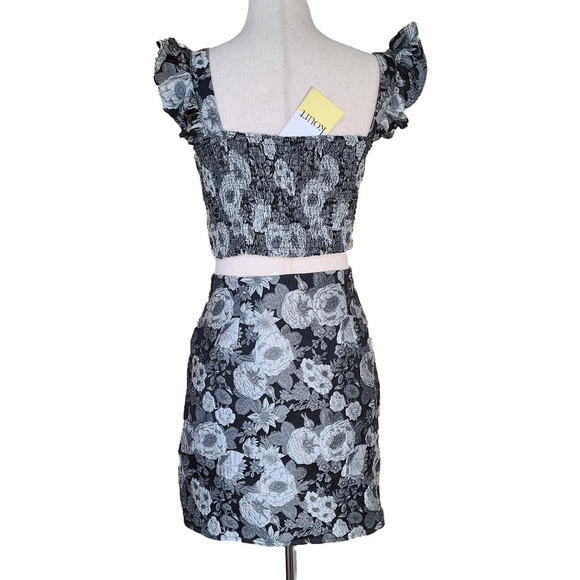 NWT Kourt Tela Skirt and Crop Top size XS - Picture 3 of 4